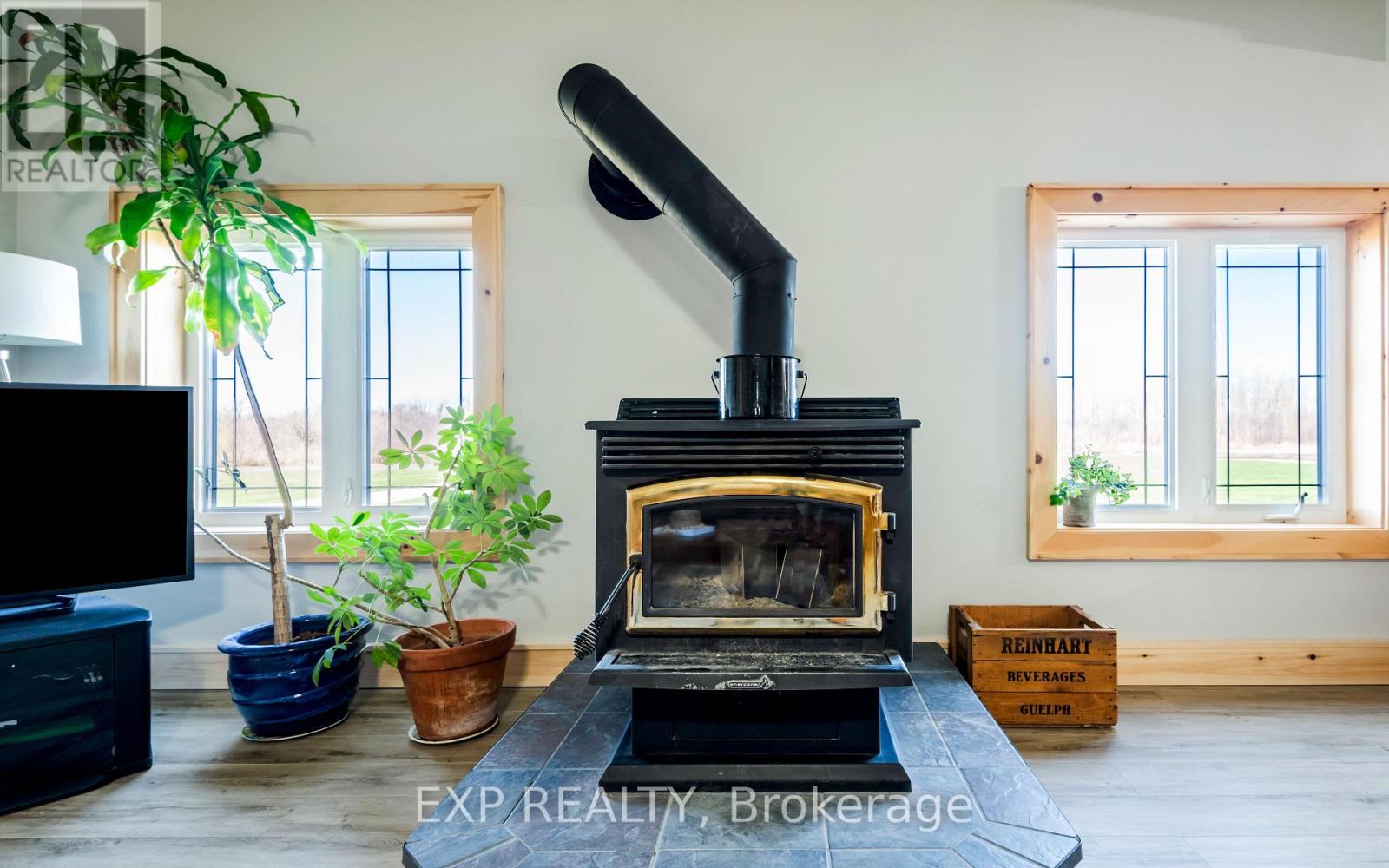 Photo 10 of 295089 8th Line, Amaranth ON
