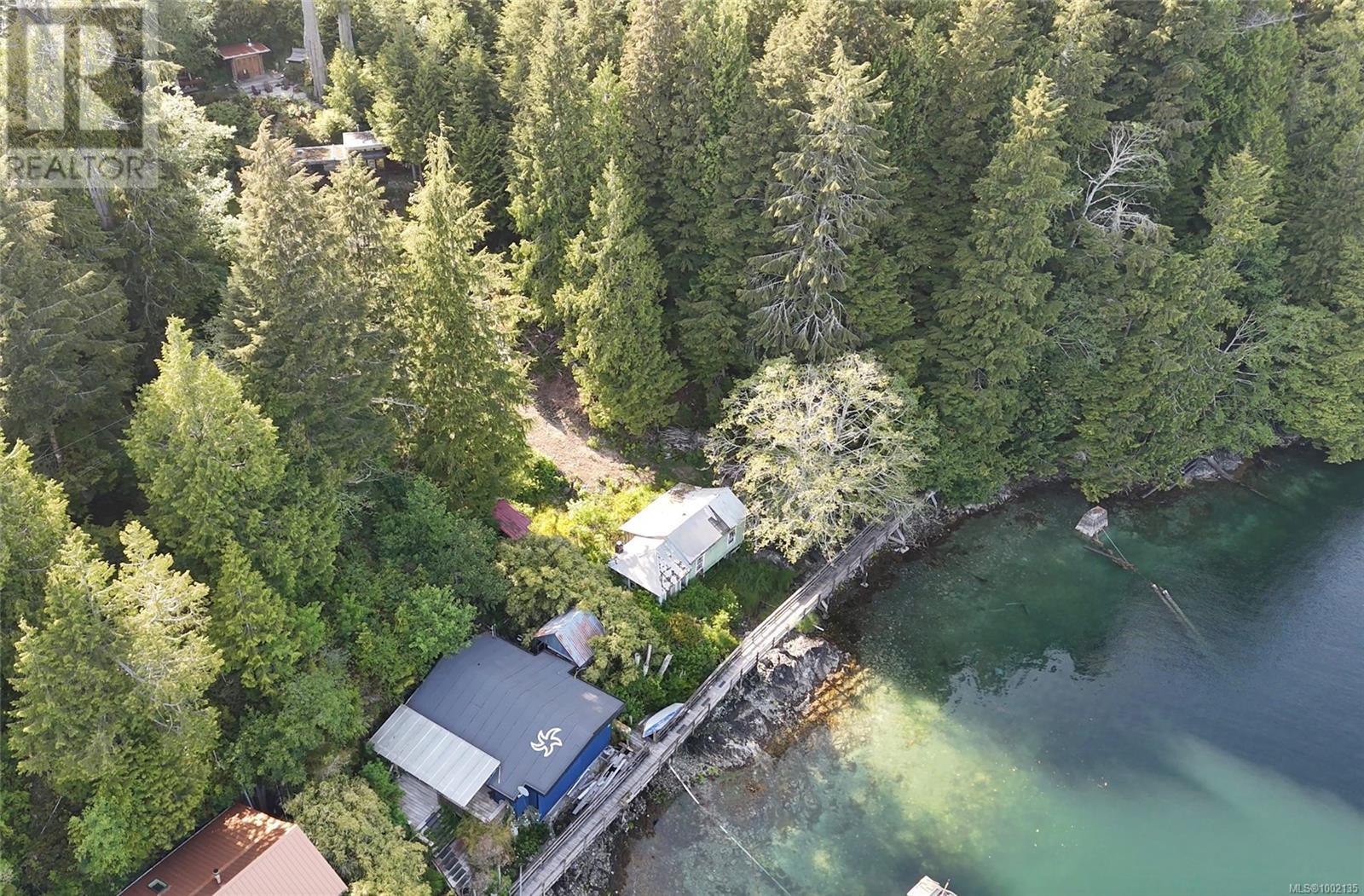 6 167 Regent Street, Bamfield
