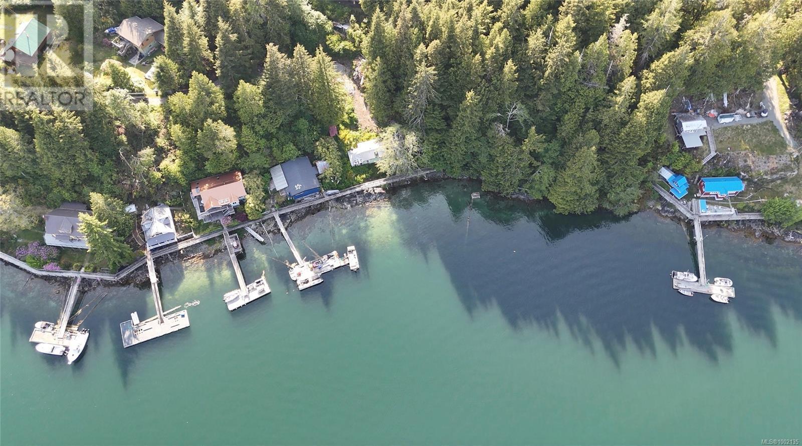 6 167 Regent Street, Bamfield