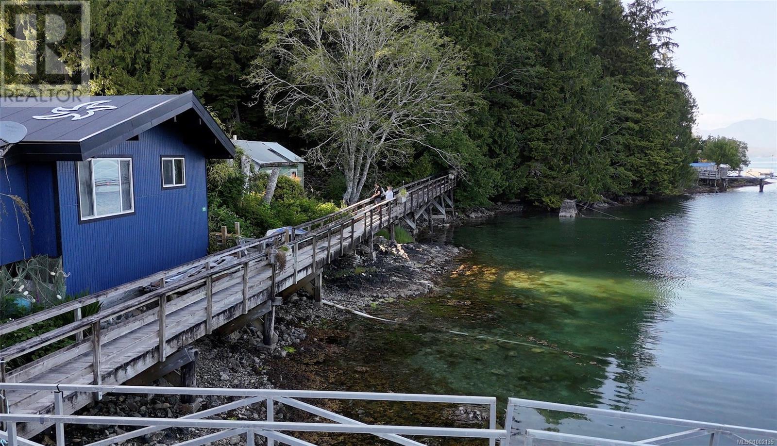 6 167 Regent Street, Bamfield