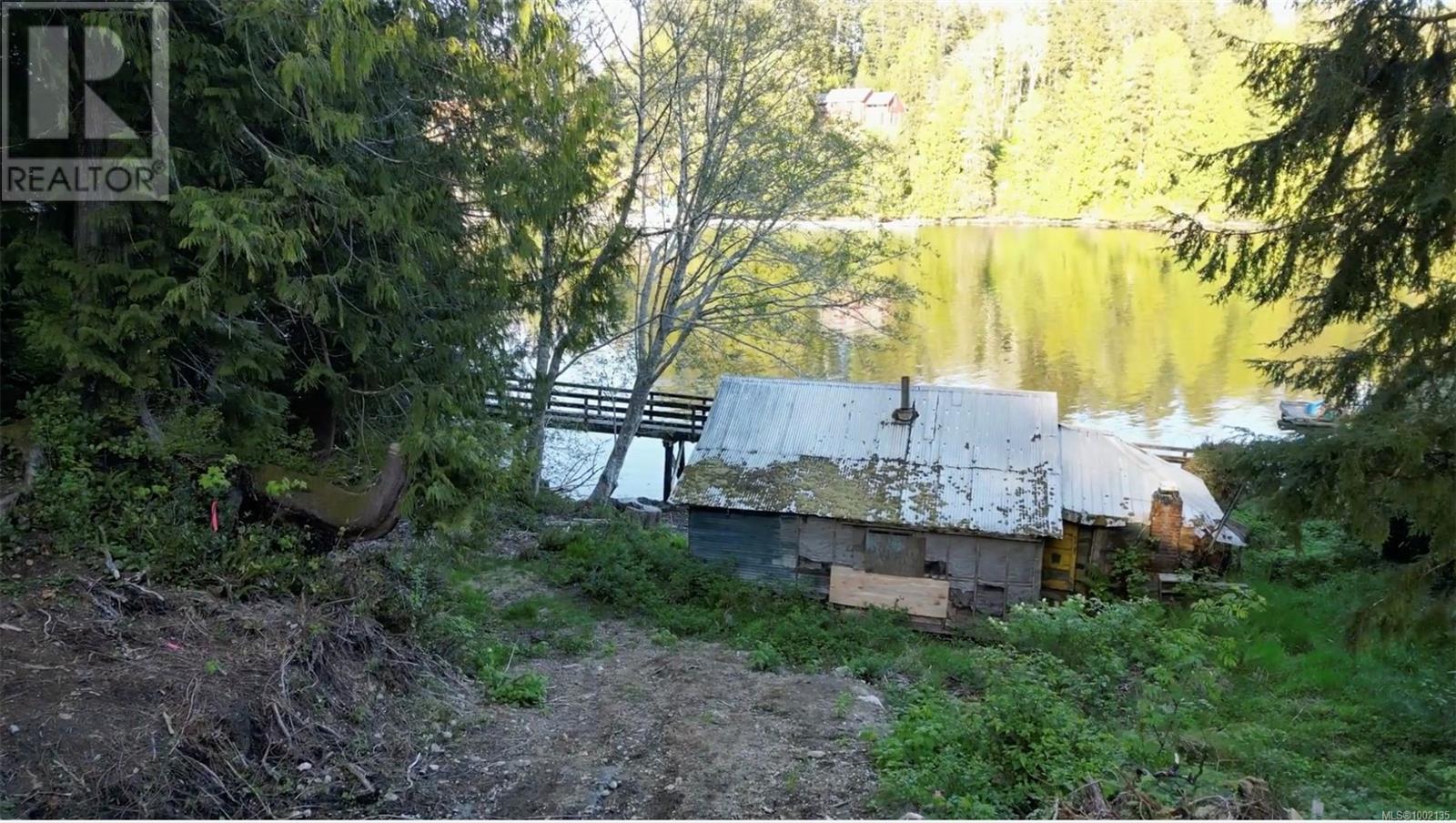 6 167 Regent Street, Bamfield
