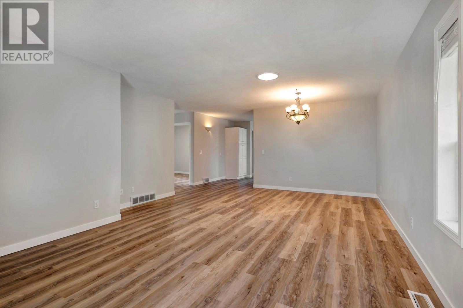 121 2250 Louie Drive, Westbank