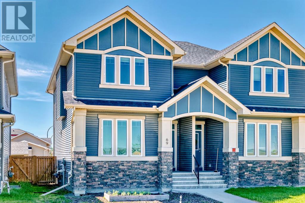 69 River Heights Drive, Cochrane, Alberta