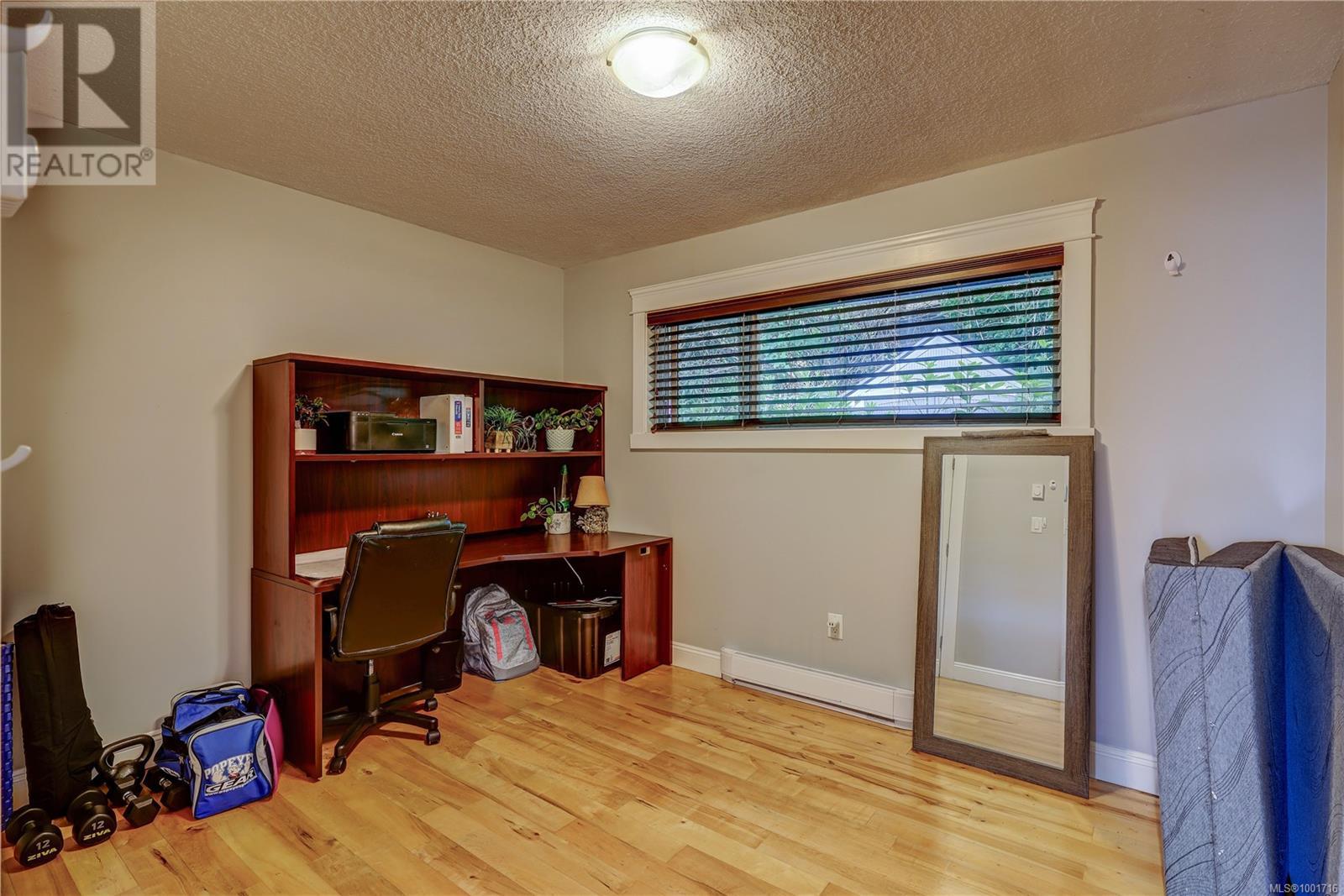 Photo 17 of 985 Malaspina Cres, Nanaimo BC