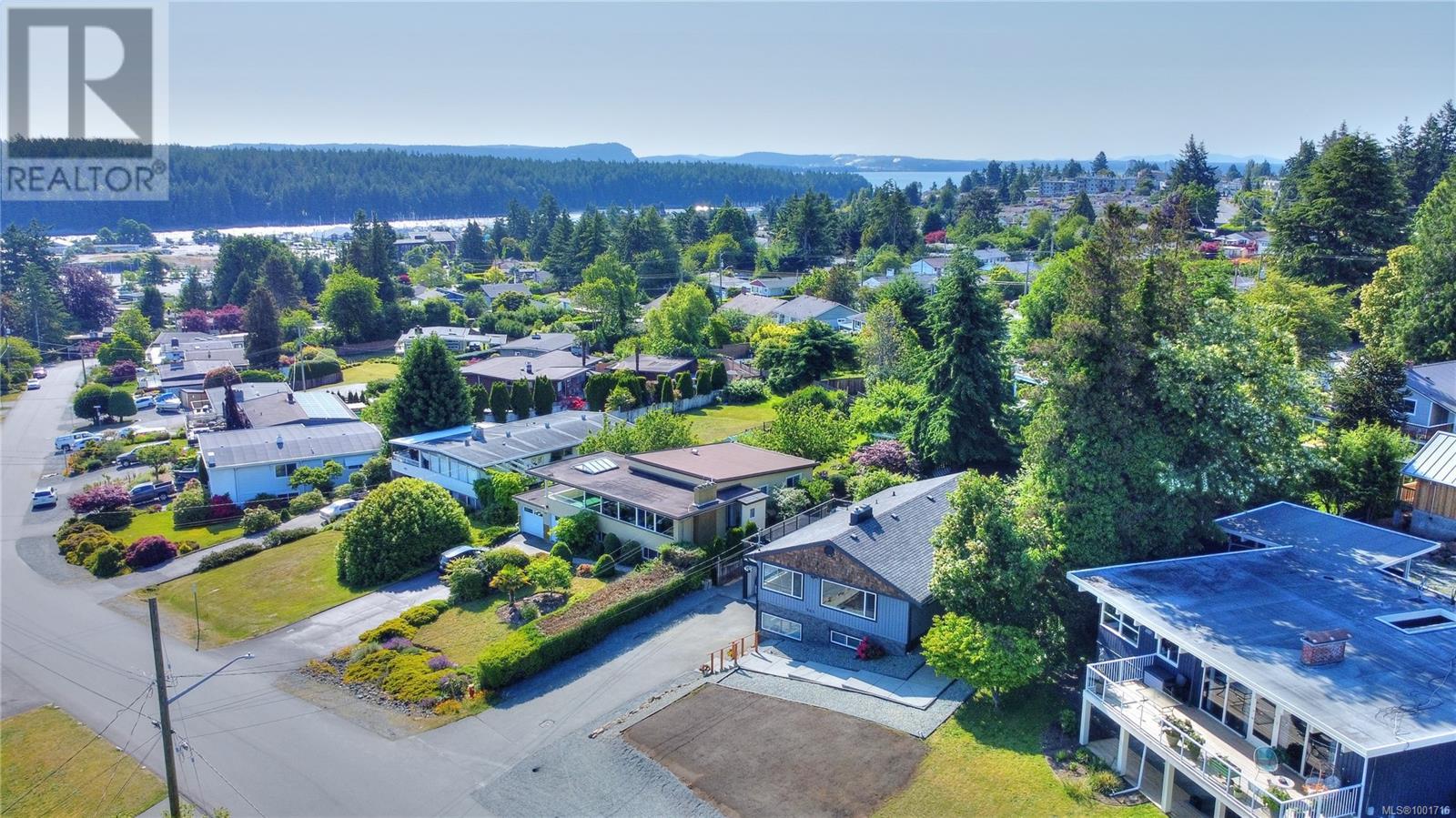 Photo 63 of 985 Malaspina Cres, Nanaimo BC