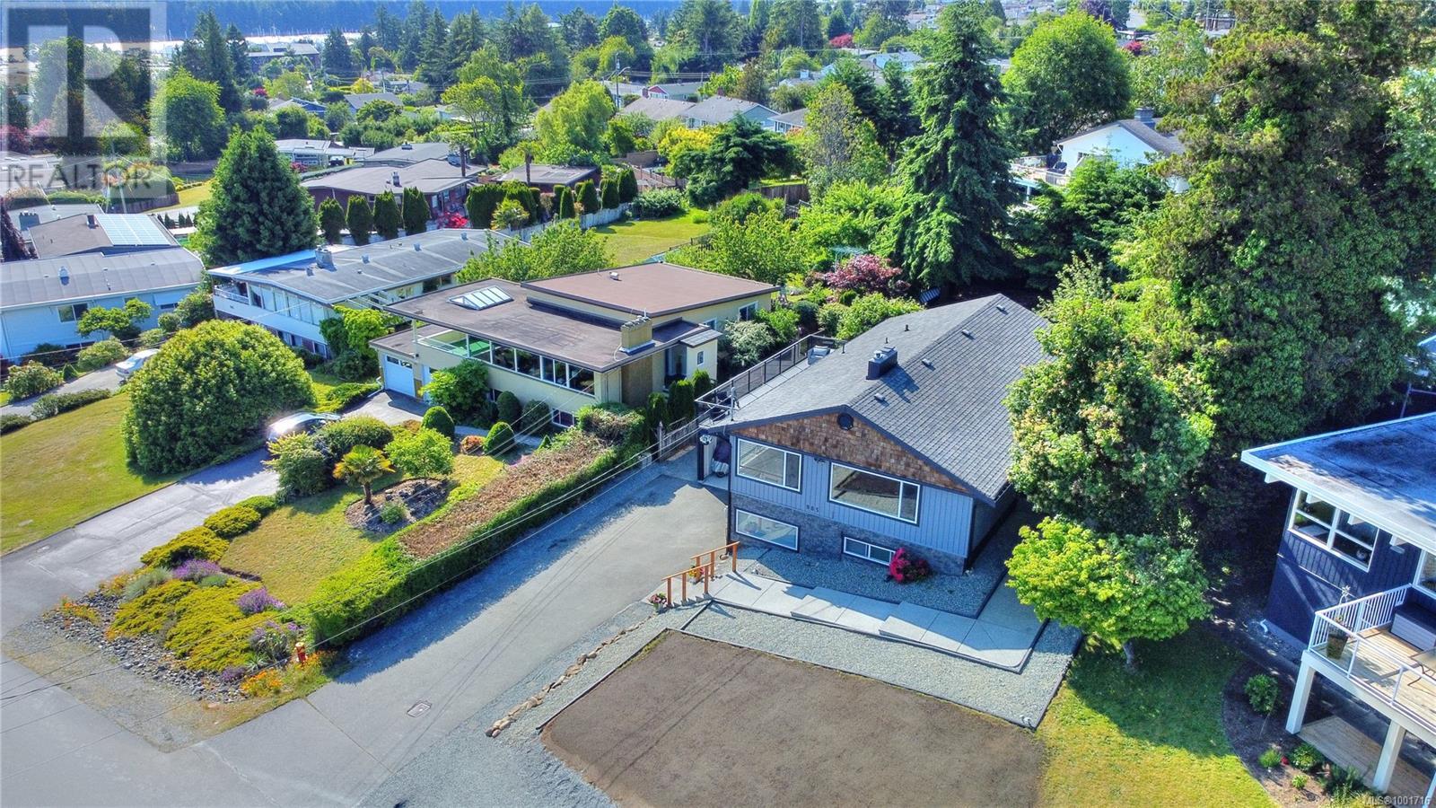 Photo 57 of 985 Malaspina Cres, Nanaimo BC