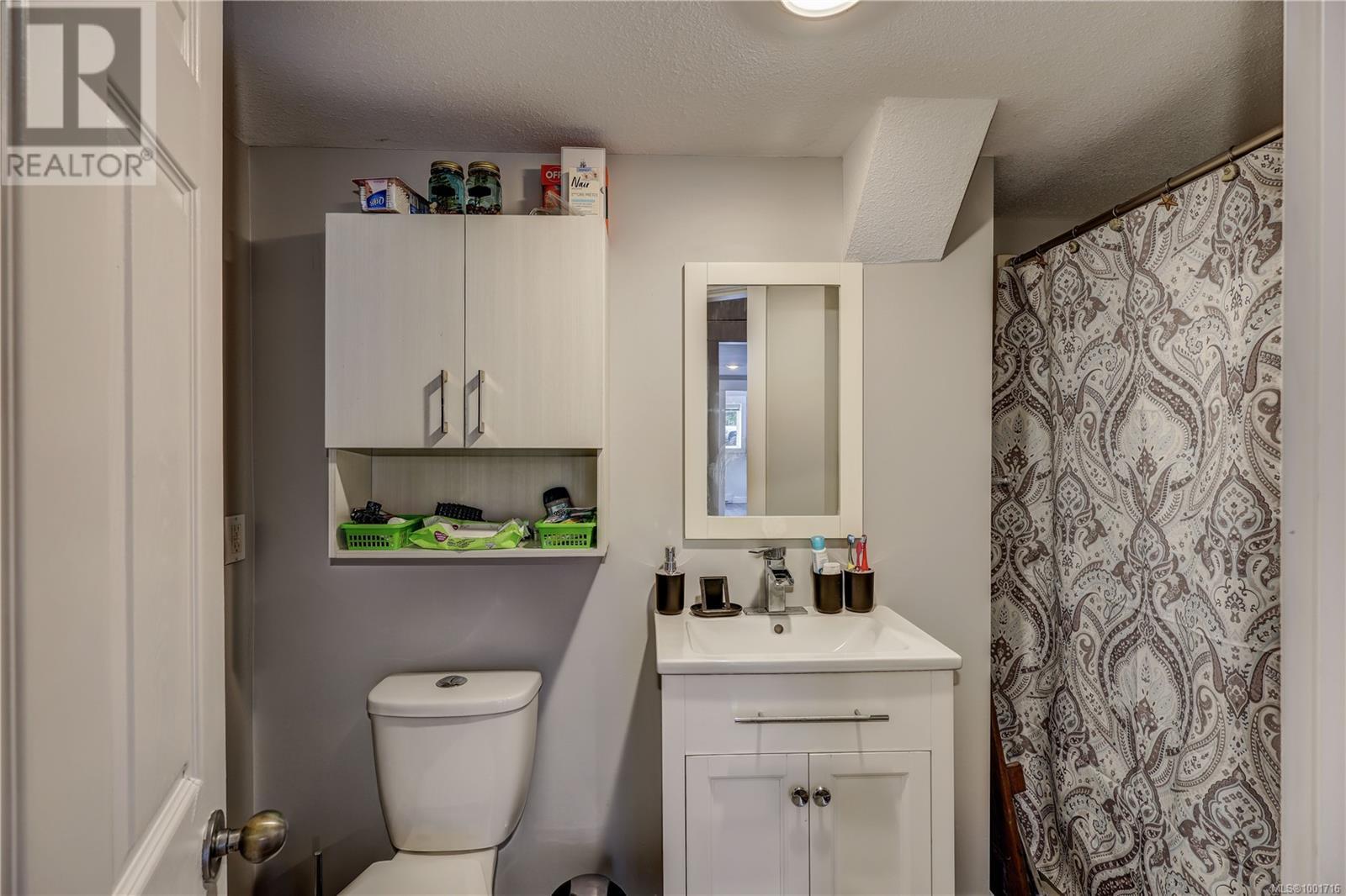 Photo 32 of 985 Malaspina Cres, Nanaimo BC