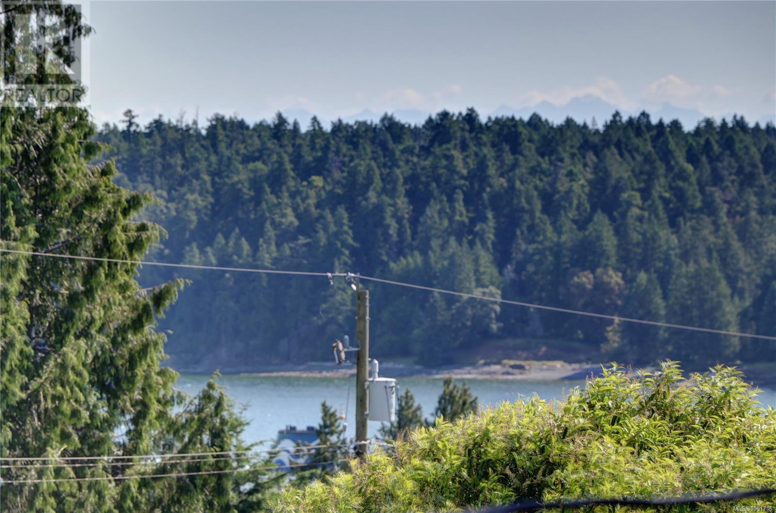 Photo 91 of 985 Malaspina Cres, Nanaimo BC