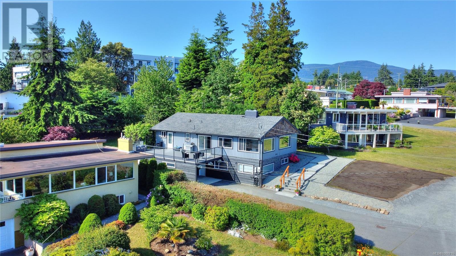 Photo 69 of 985 Malaspina Cres, Nanaimo BC