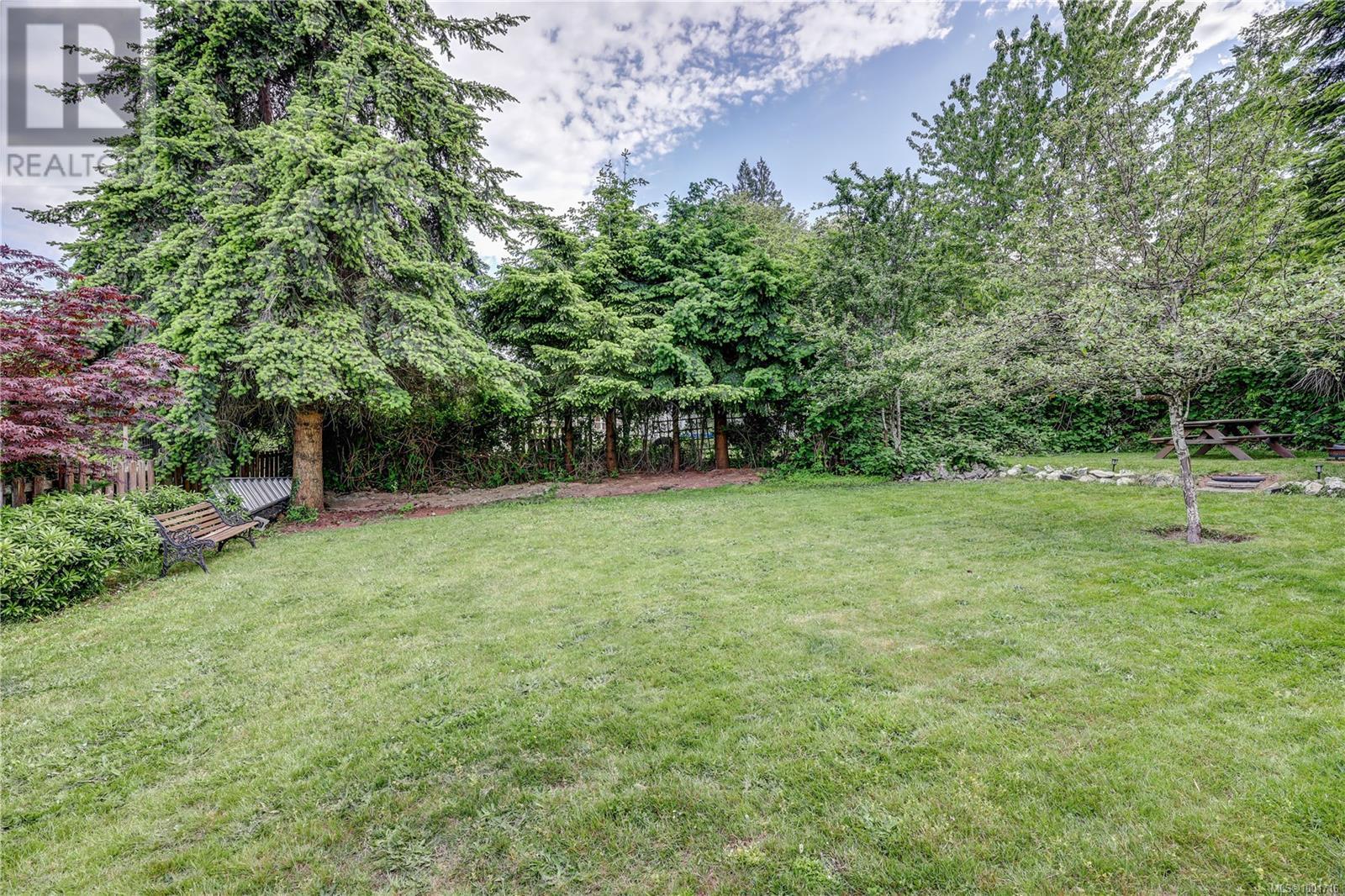 Photo 38 of 985 Malaspina Cres, Nanaimo BC