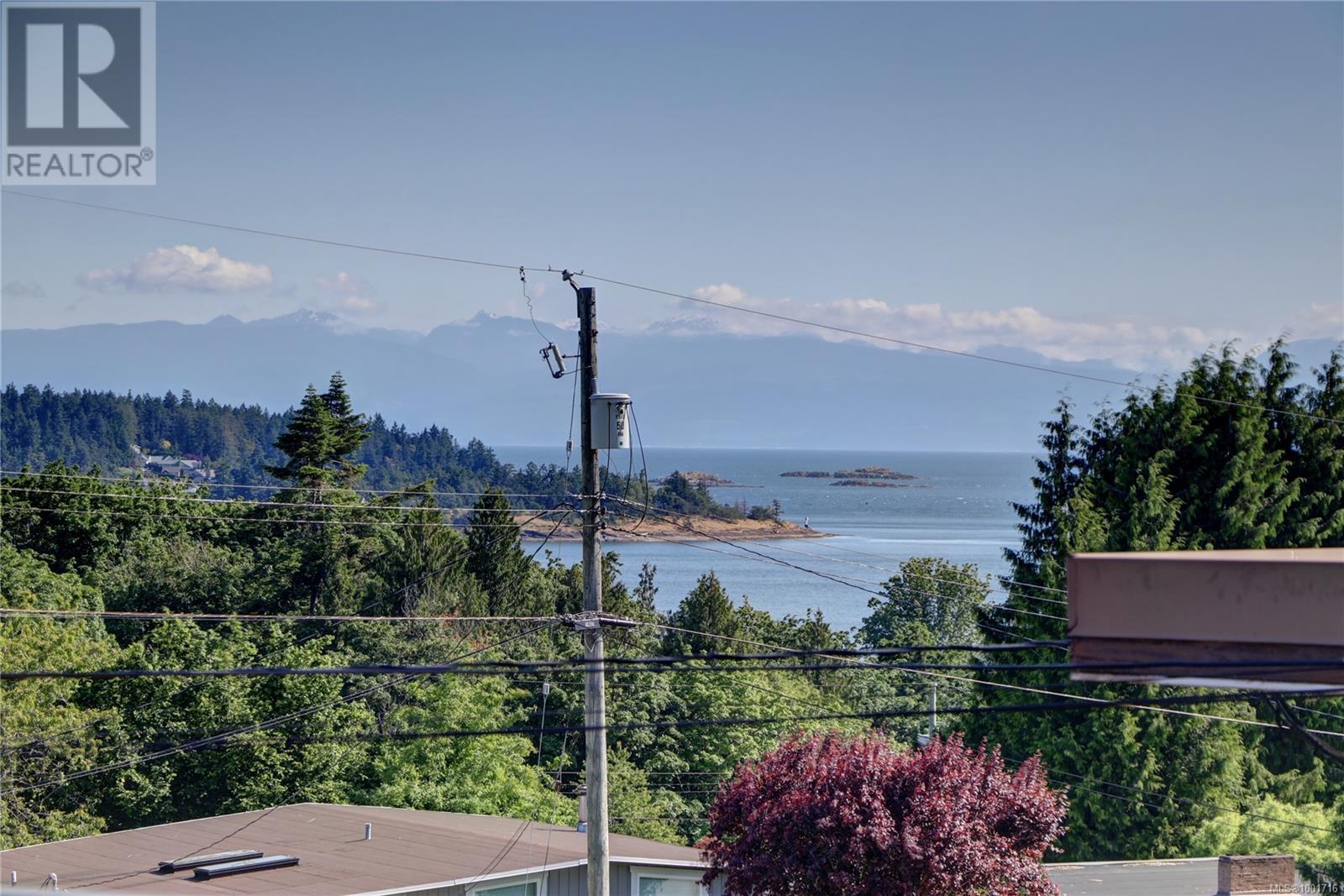 Photo 92 of 985 Malaspina Cres, Nanaimo BC