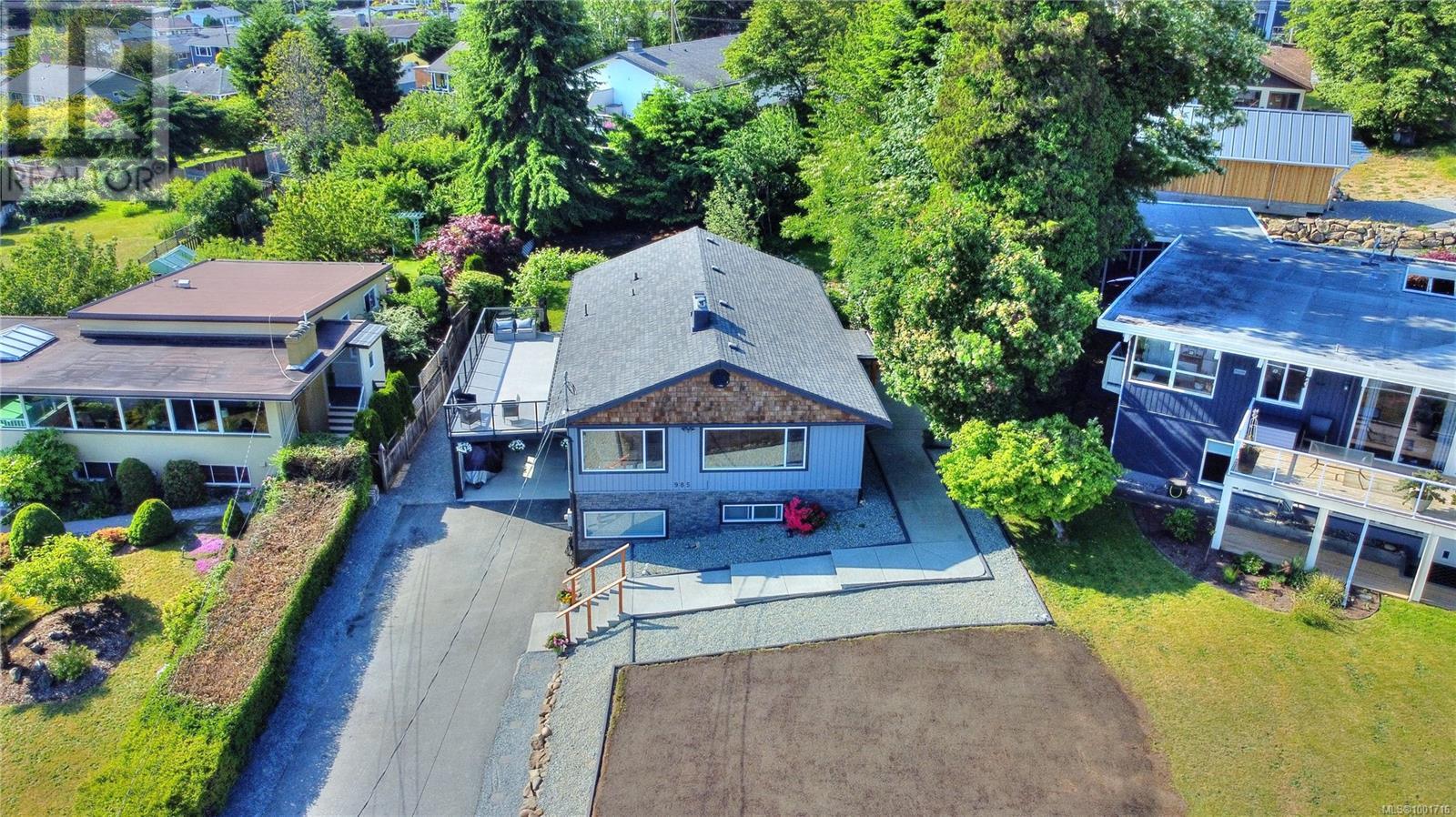 Photo 52 of 985 Malaspina Cres, Nanaimo BC