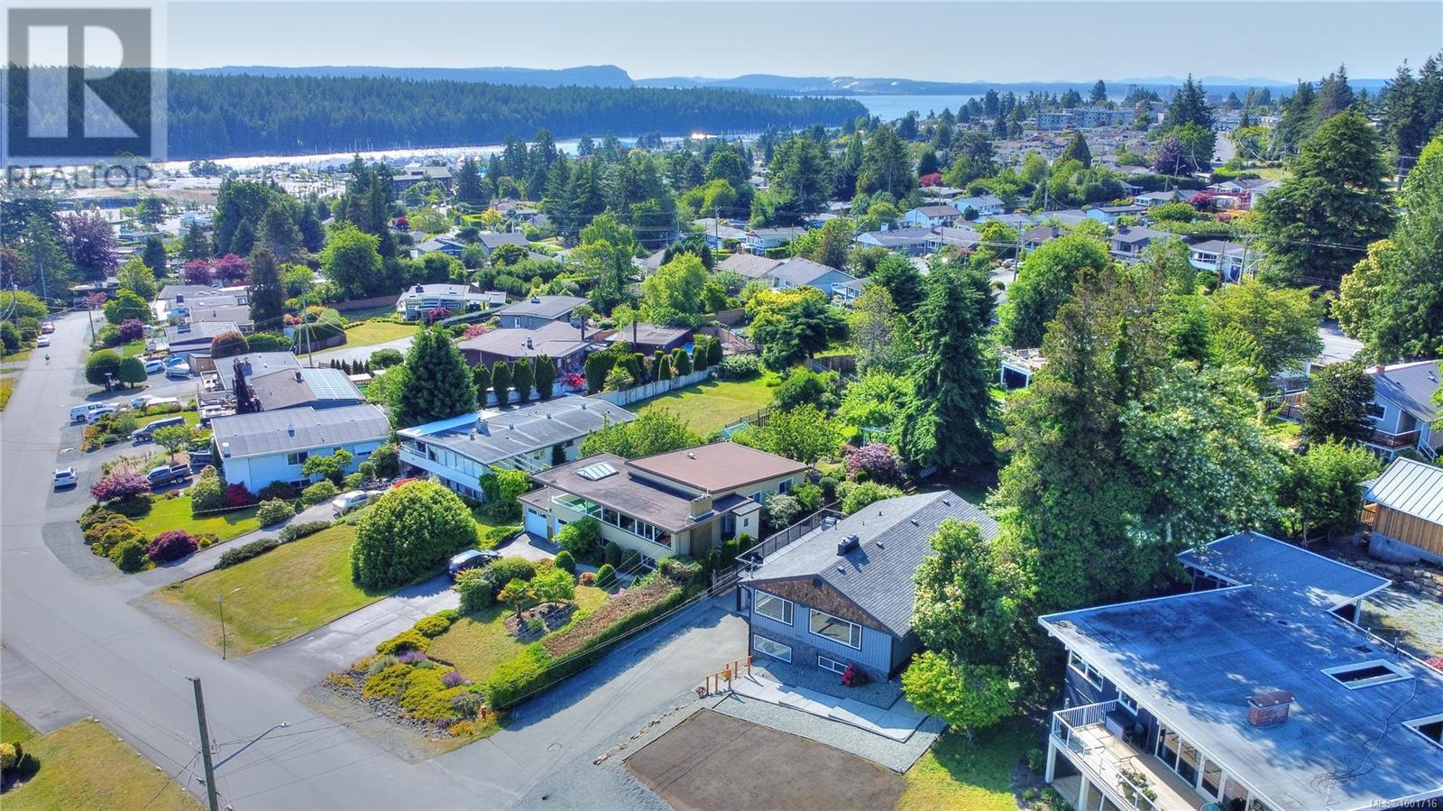 Photo 61 of 985 Malaspina Cres, Nanaimo BC