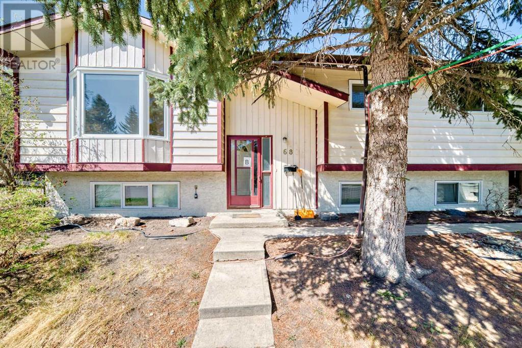 Single Family House Bi-level for Sale in  Sandarac Road NW Sandstone Valley Calgary 
