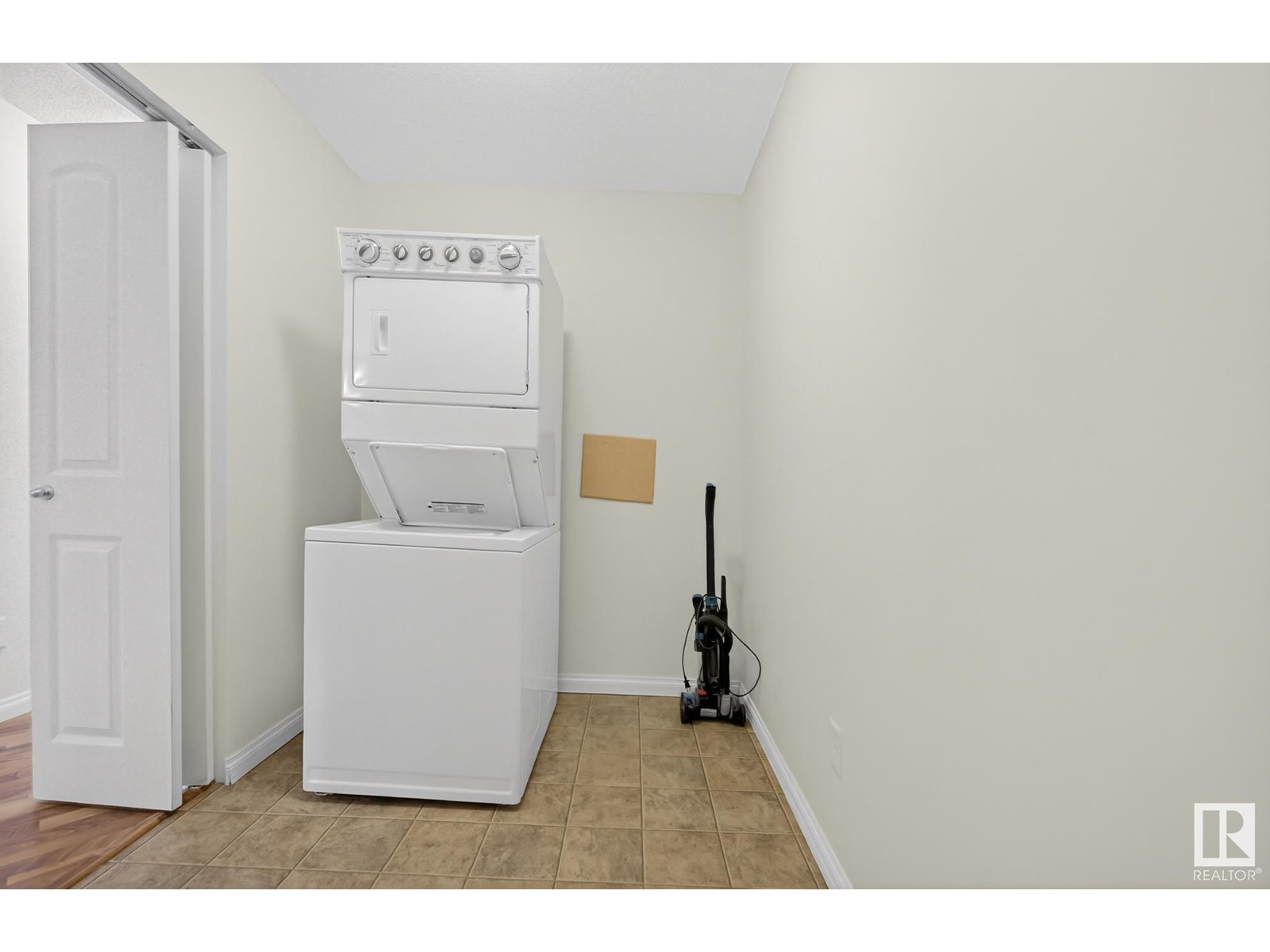 Photo 41 of 216 1204 156 St Nw, Edmonton AB