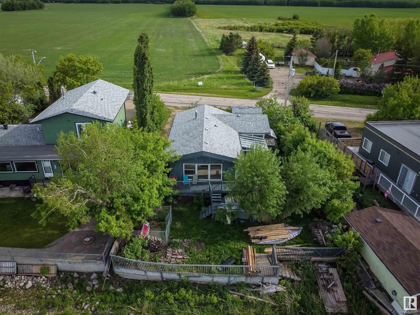 Photo 40 of 6818 50 Av, Rural Lac Ste Anne County AB