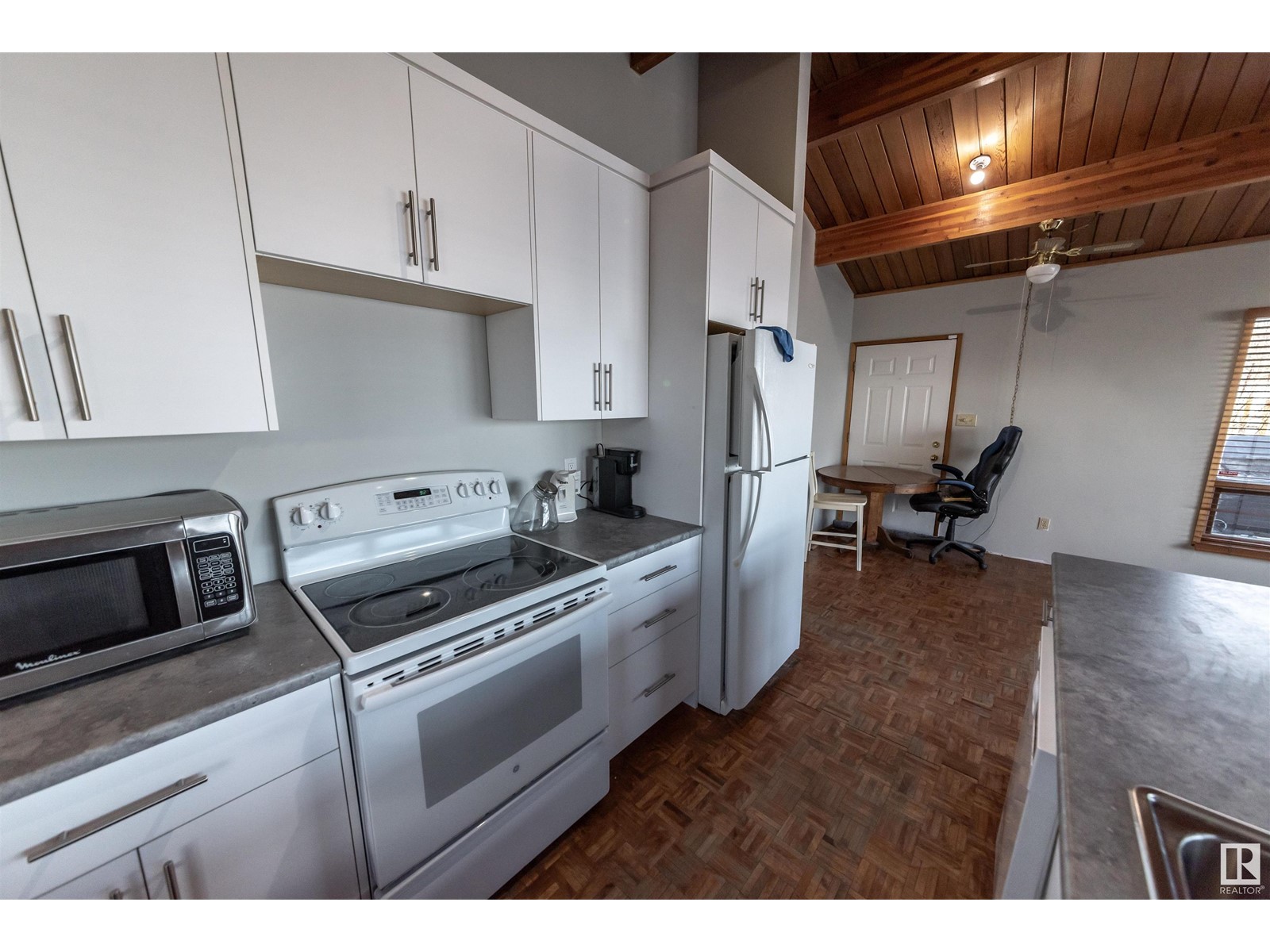 Photo 22 of 6818 50 Av, Rural Lac Ste Anne County AB