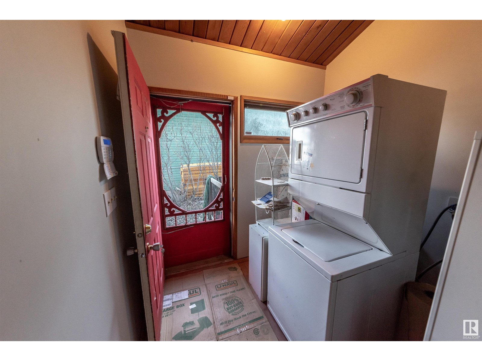 Photo 14 of 6818 50 Av, Rural Lac Ste Anne County AB