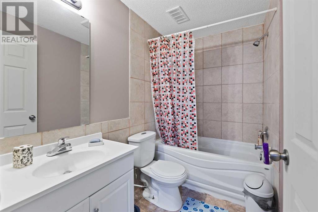 Single Family House for Sale in  Saddlefield Place NE Saddle Ridge Calgary 