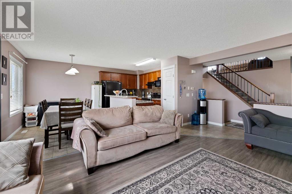 Single Family House for Sale in  Saddlefield Place NE Saddle Ridge Calgary 