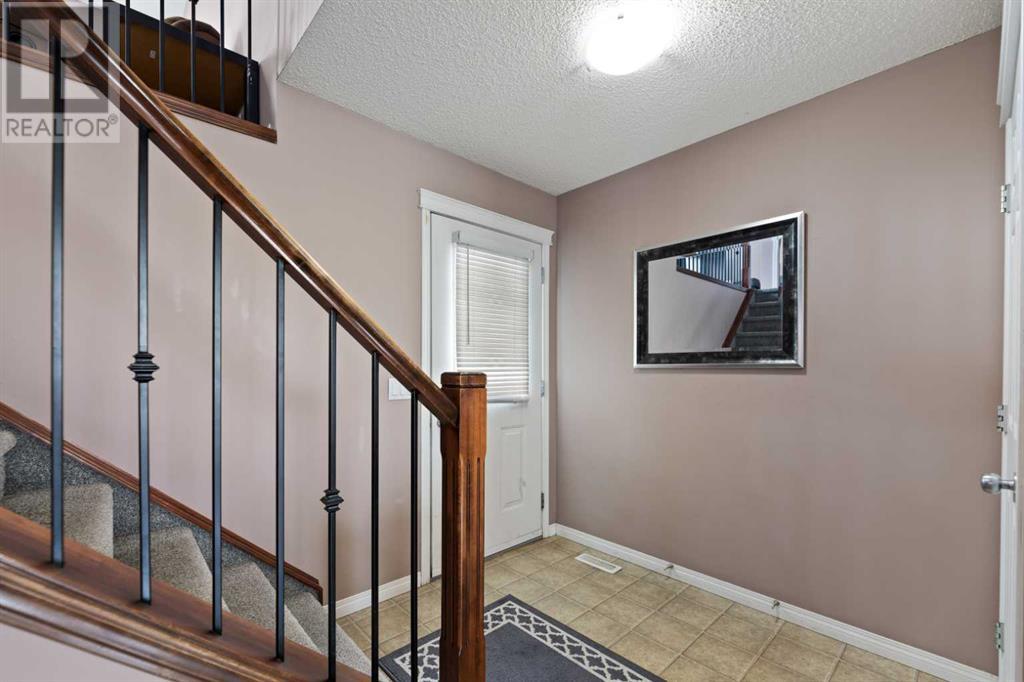 Single Family House for Sale in  Saddlefield Place NE Saddle Ridge Calgary 