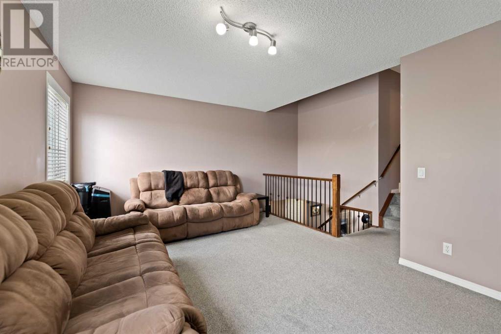 Single Family House for Sale in  Saddlefield Place NE Saddle Ridge Calgary 