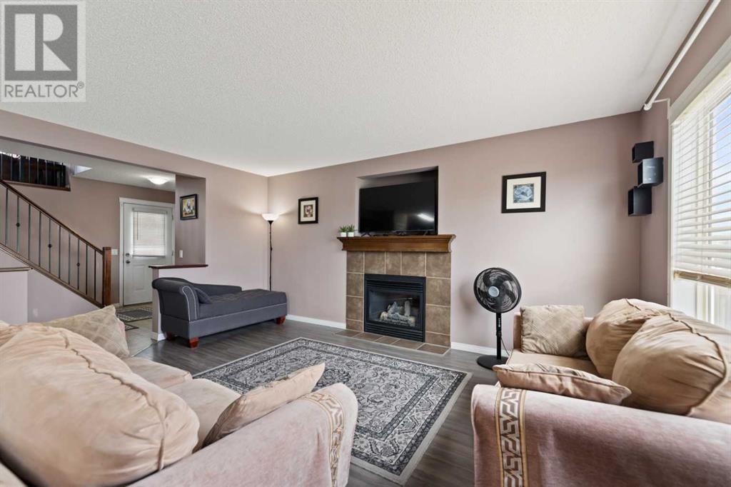 Single Family House for Sale in  Saddlefield Place NE Saddle Ridge Calgary 