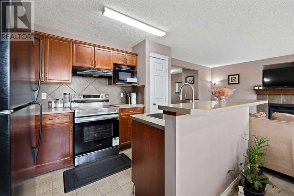 Single Family House for Sale in  Saddlefield Place NE Saddle Ridge Calgary 