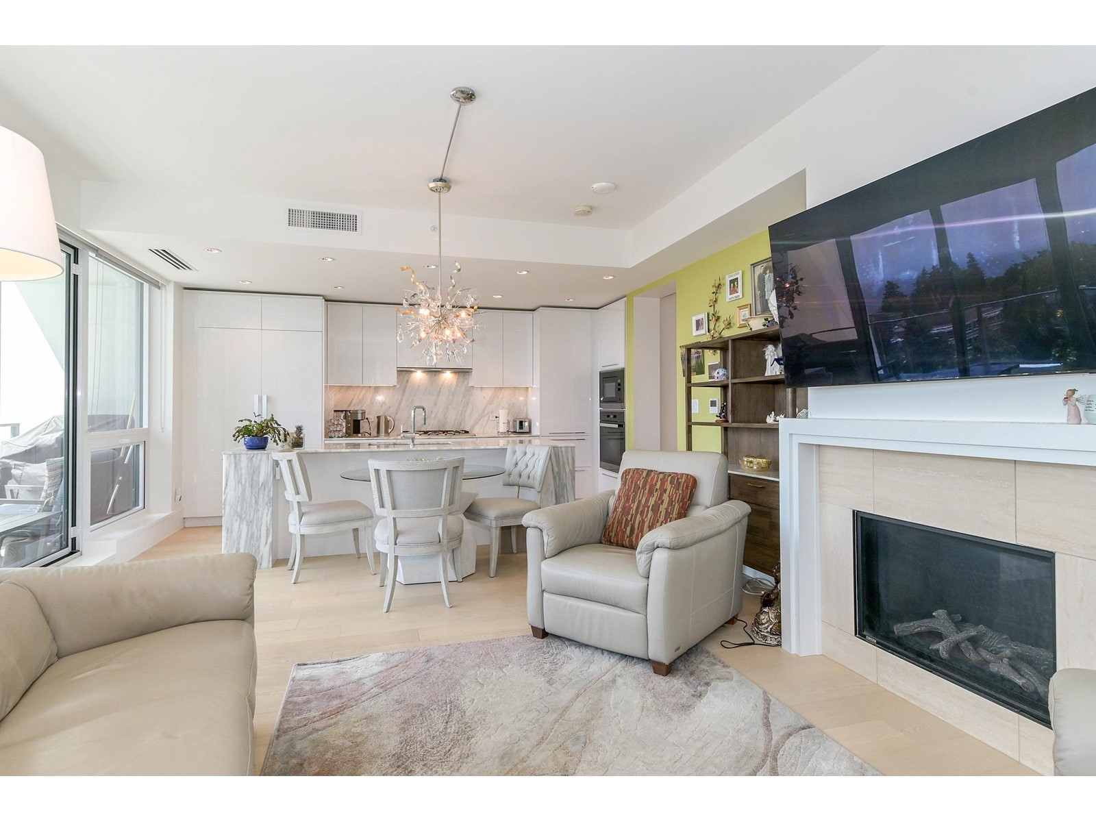 506 1500 MARTIN STREET, White Rock