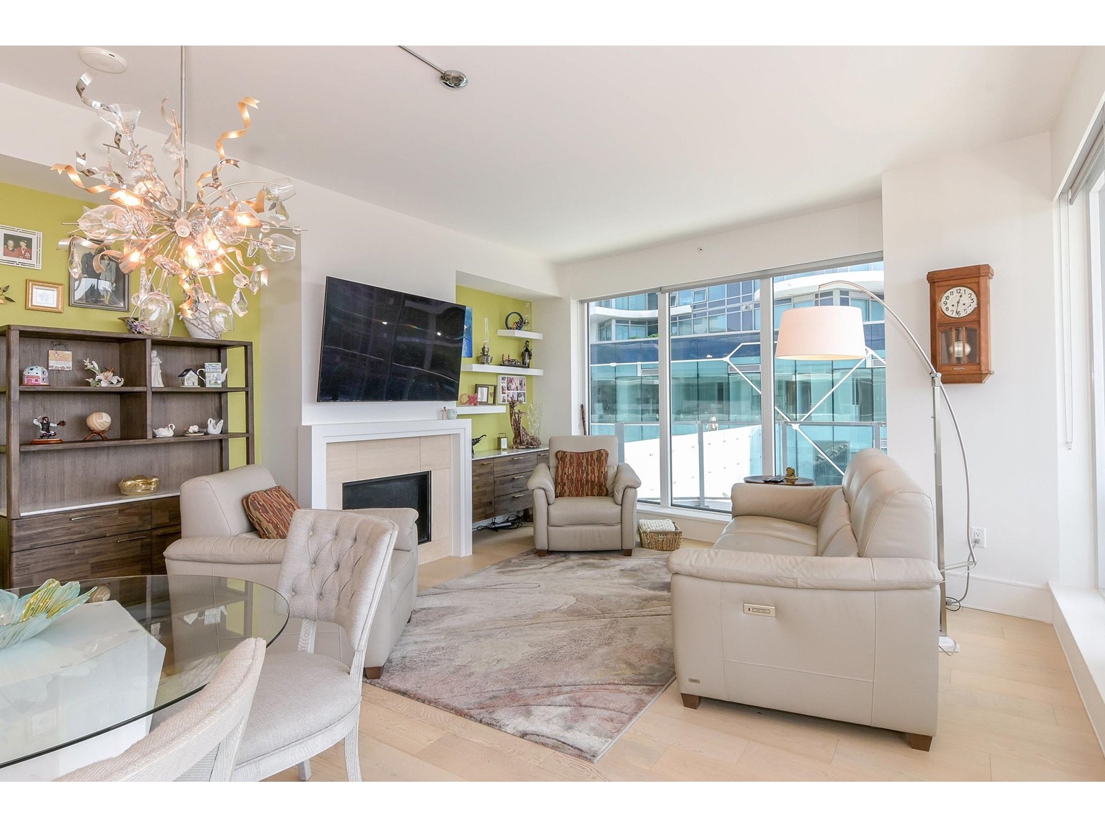 506 1500 MARTIN STREET, White Rock