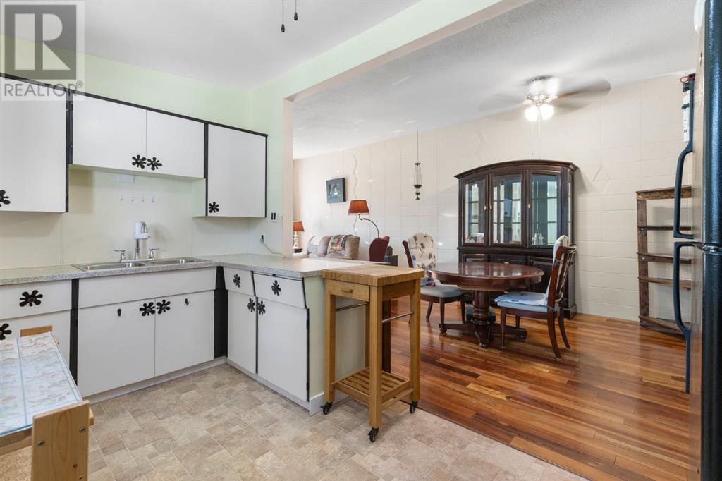 Single Family House for Sale in   Street SW Glenbrook Calgary 