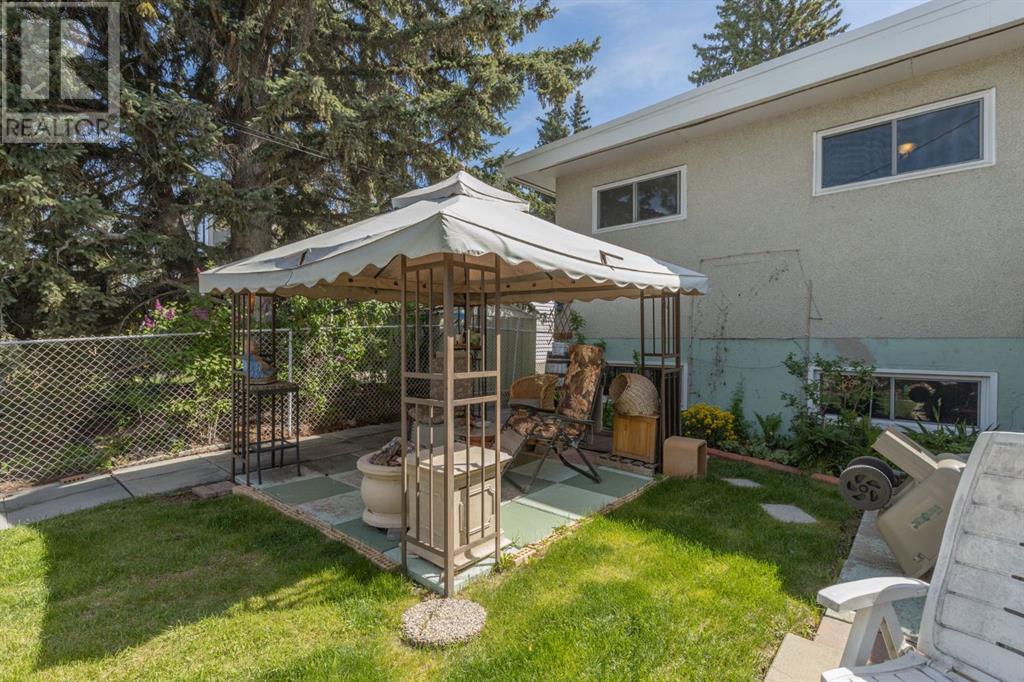 Single Family House for Sale in   Street SW Glenbrook Calgary 