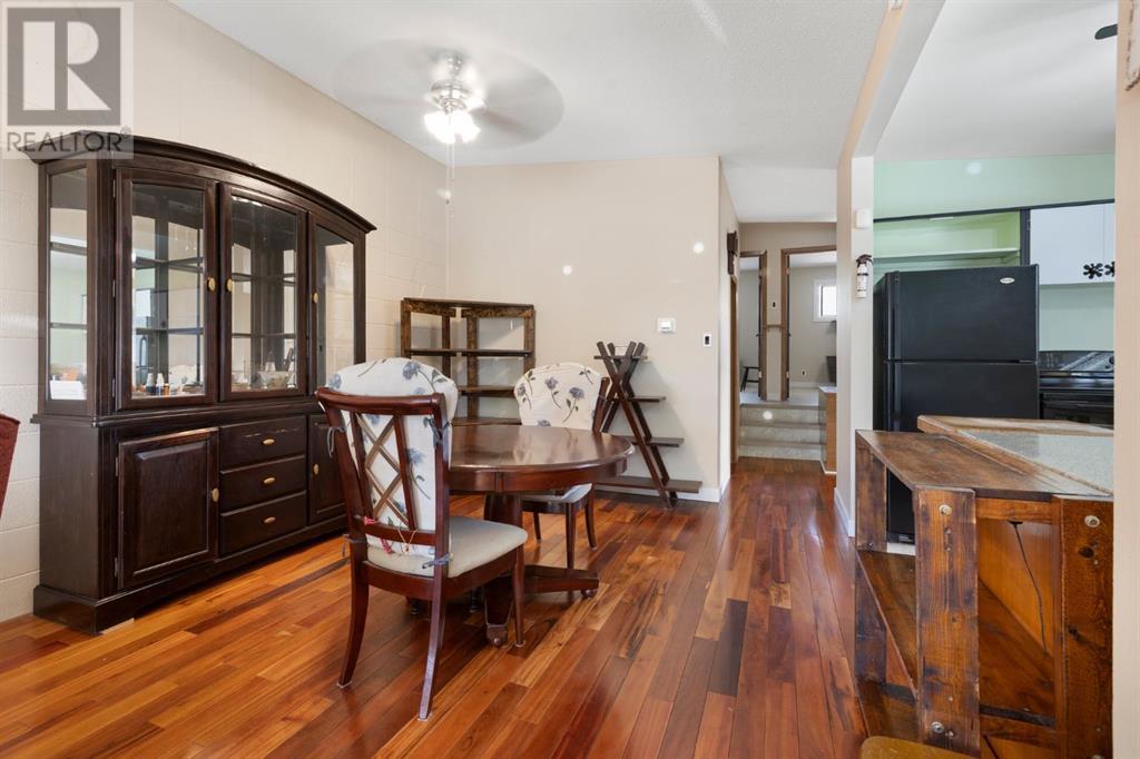 Single Family House for Sale in   Street SW Glenbrook Calgary 