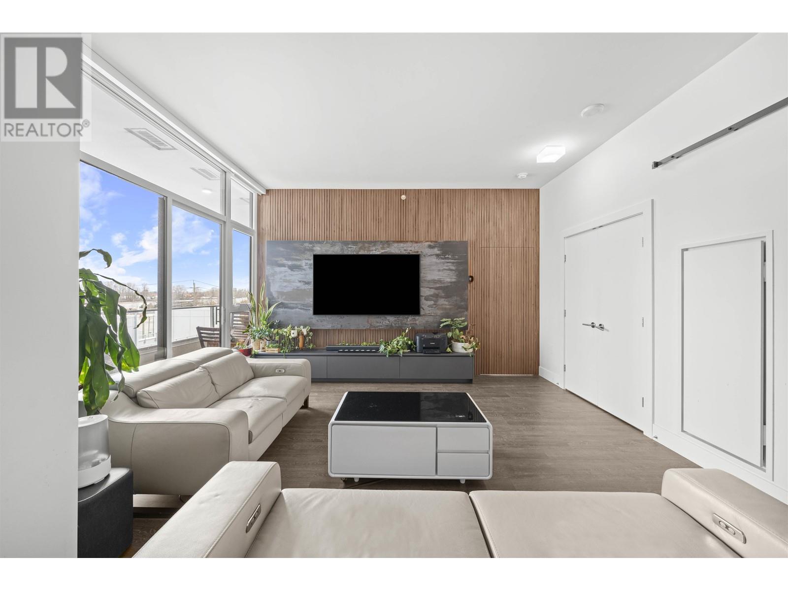 504 3438 SAWMILL CRESCENT, Vancouver real estate listing R3010564