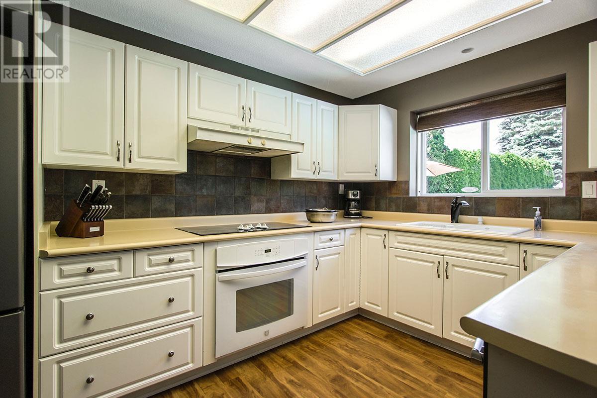  2430 Fairhall Road, Kelowna