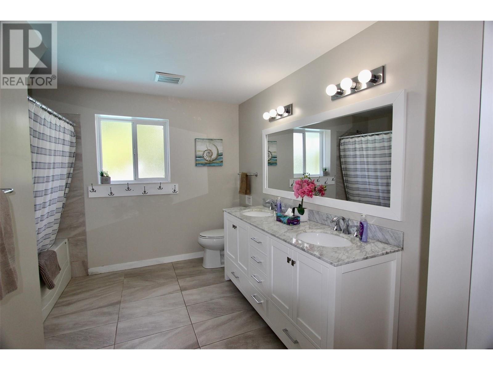  2430 Fairhall Road, Kelowna