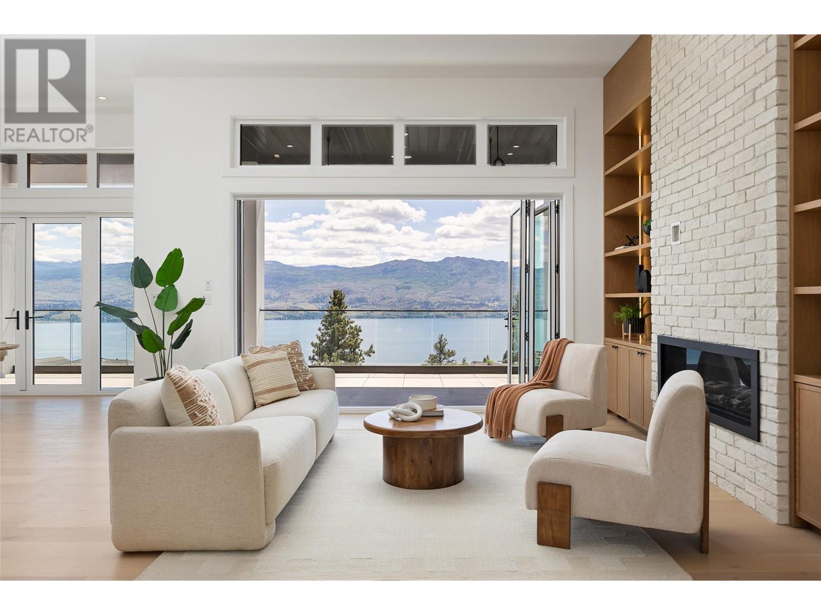  1435 Vineyard Drive, West Kelowna