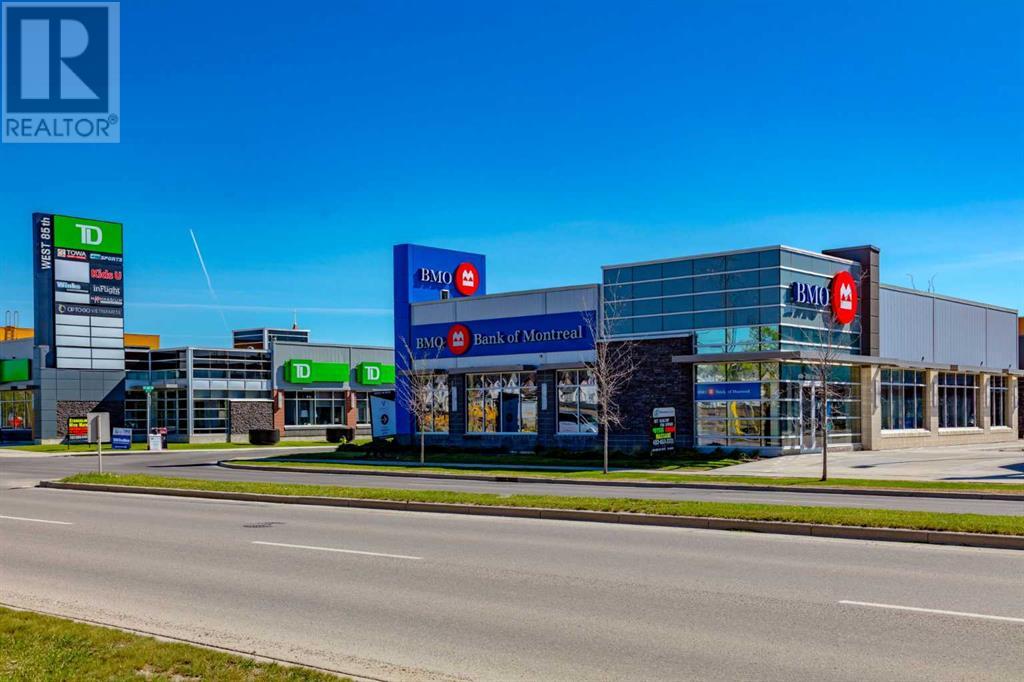 Single Family House for Sale in   Wentworth Drive SW West Springs Calgary 