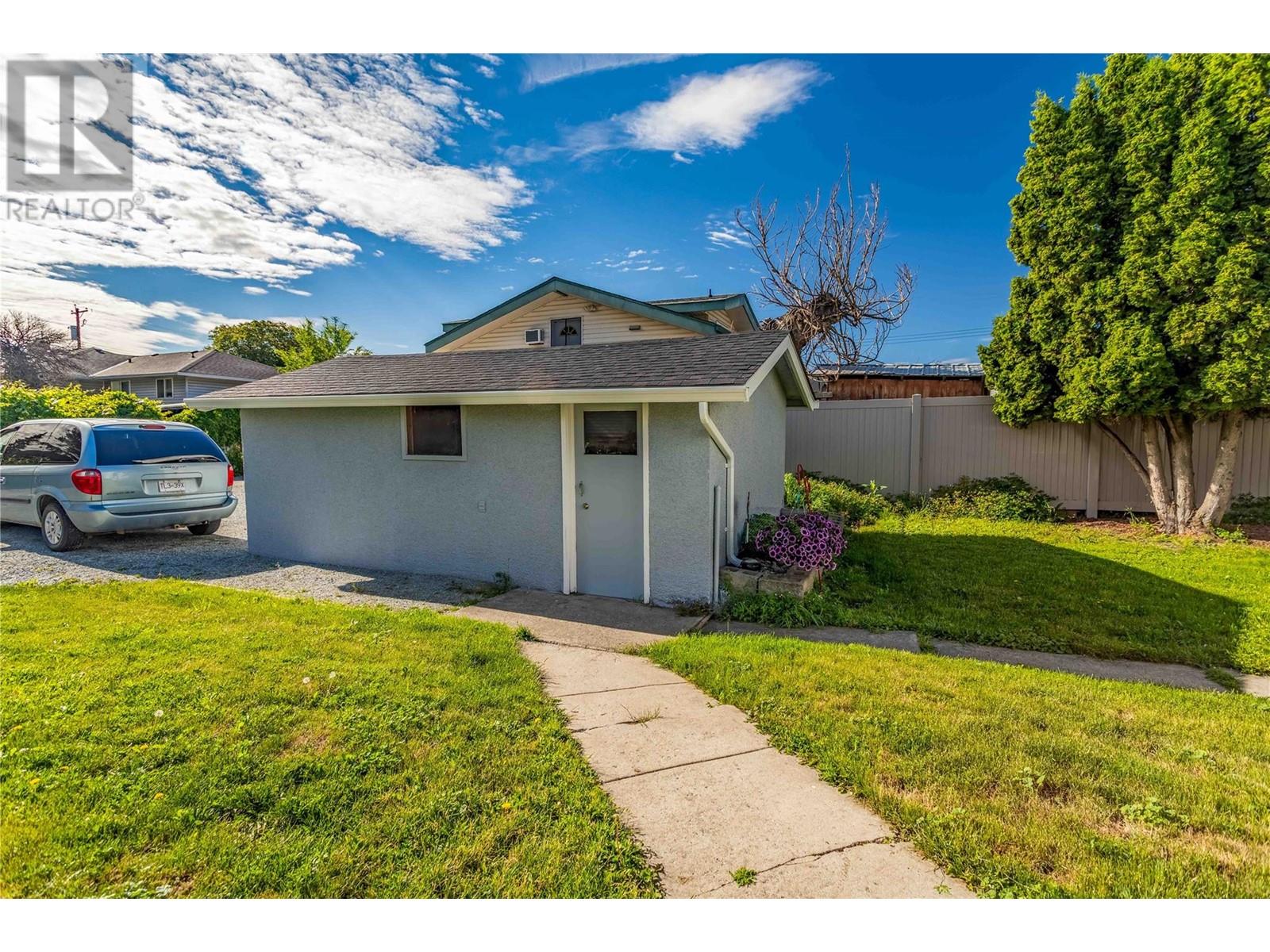  885 Walrod Street, Kelowna