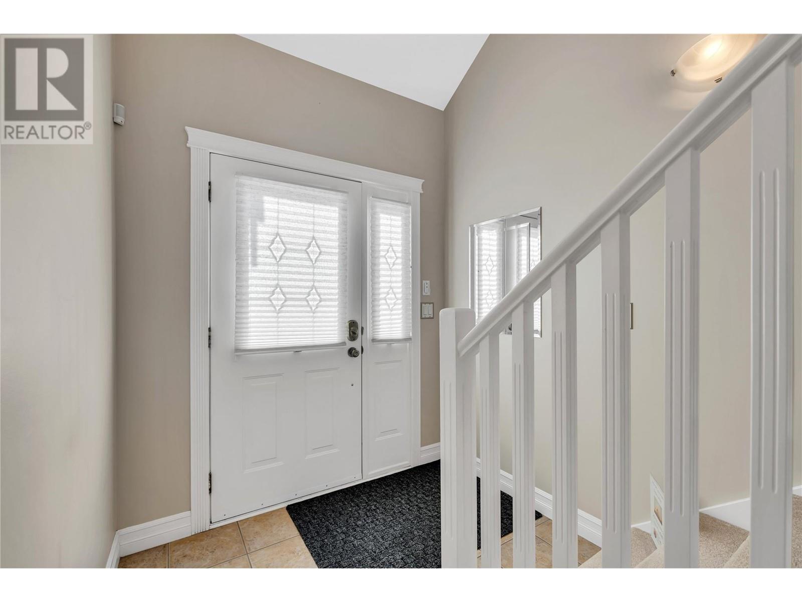 #102 1078 BURNABY AVENUE - Image 3