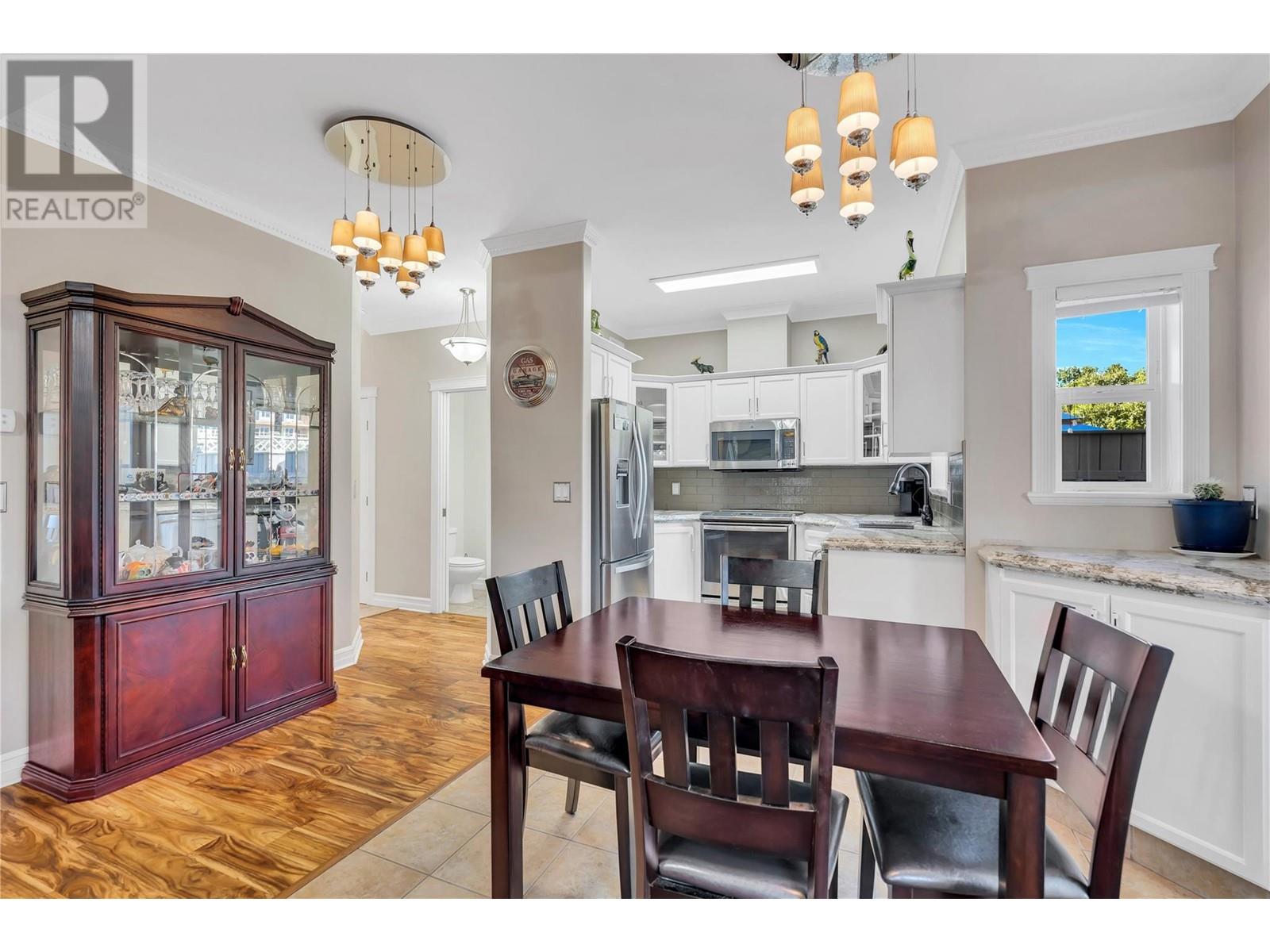 #102 1078 BURNABY AVENUE - Image 8