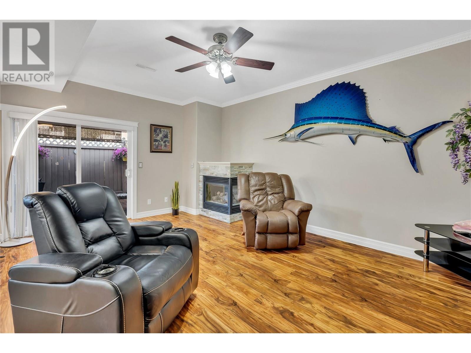 #102 1078 BURNABY AVENUE - Image 9