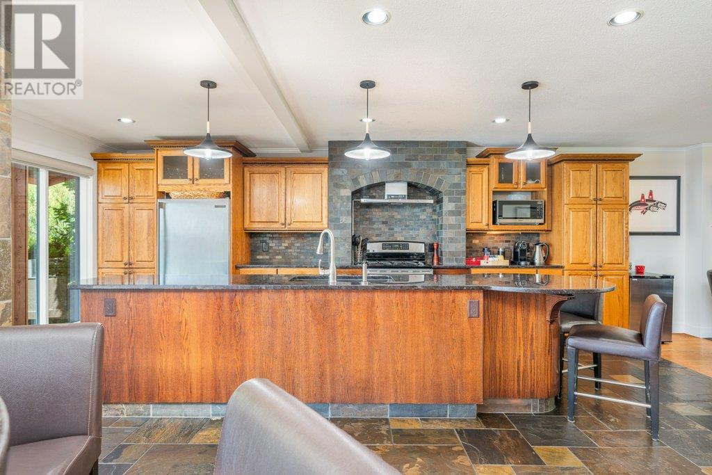 12864 Pixton Road, Lake Country
