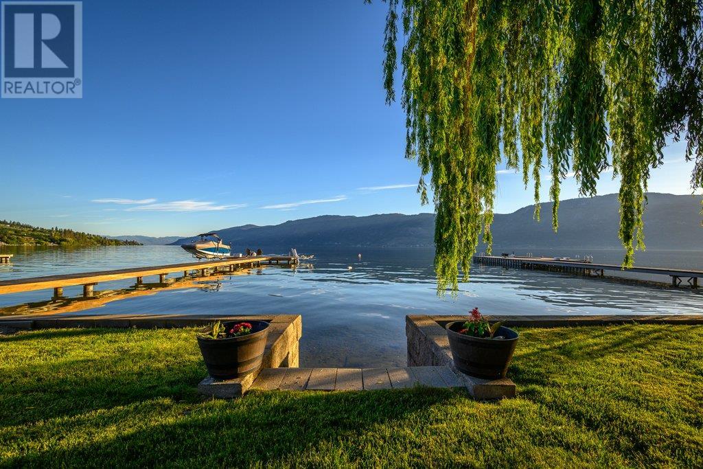 12864 Pixton Road, Lake Country