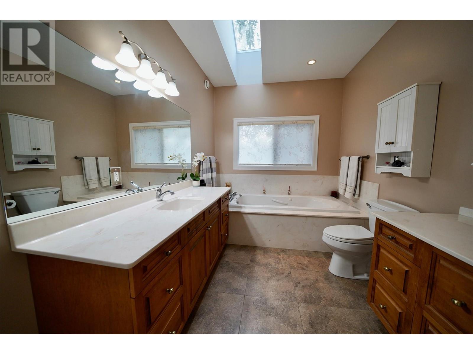 924 QUEENS Road, Balfour