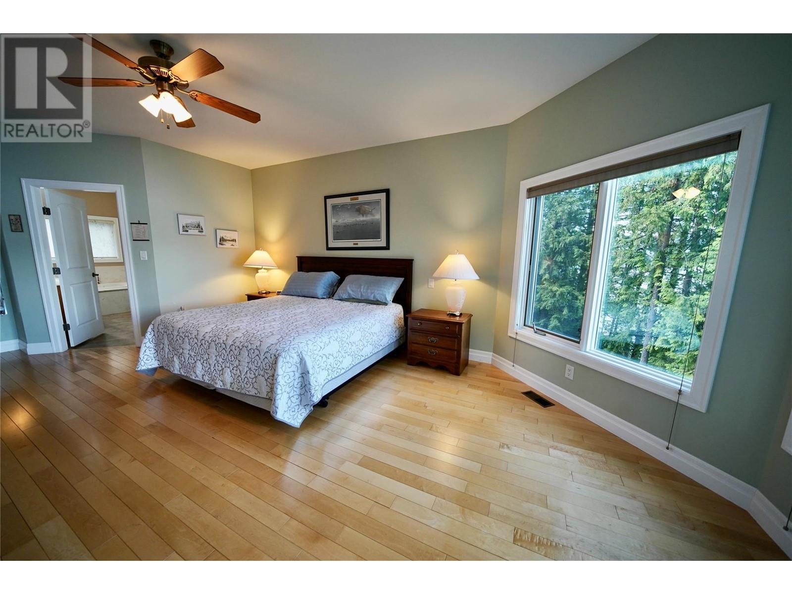 924 QUEENS Road, Balfour