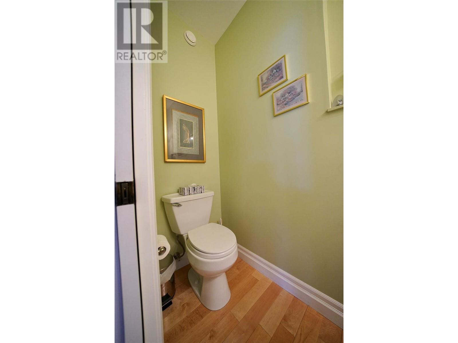 924 QUEENS Road, Balfour