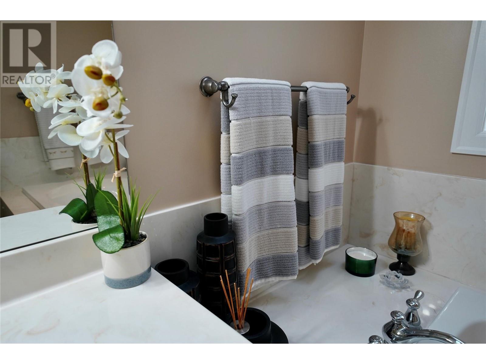924 QUEENS Road, Balfour