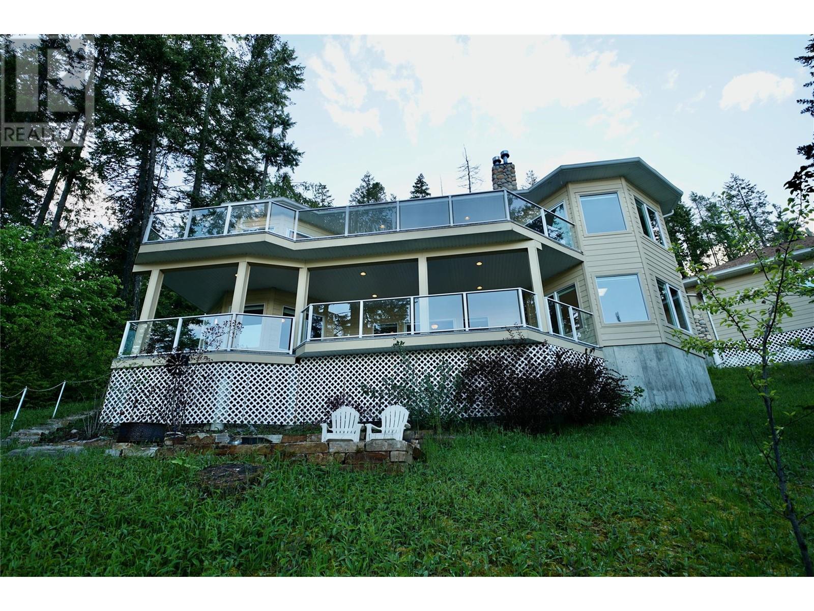 924 QUEENS Road, Balfour