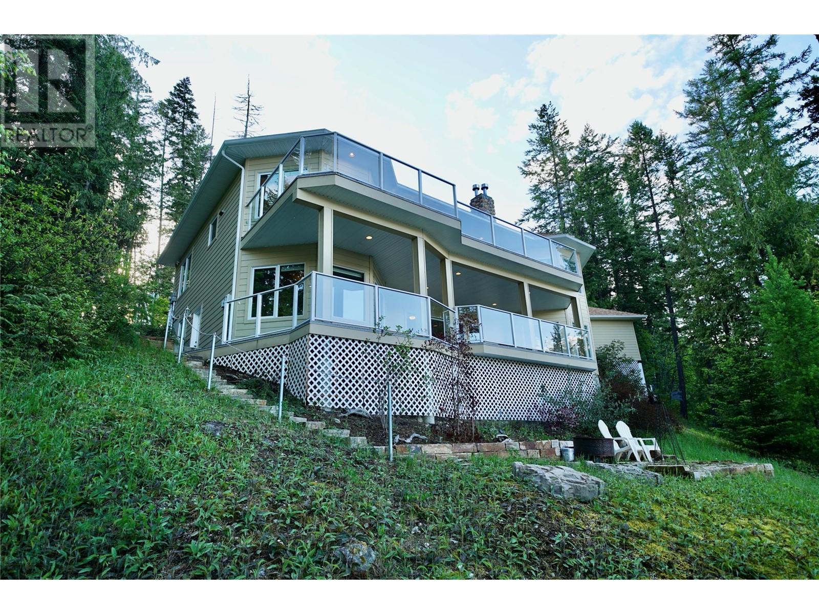 924 QUEENS Road, Balfour